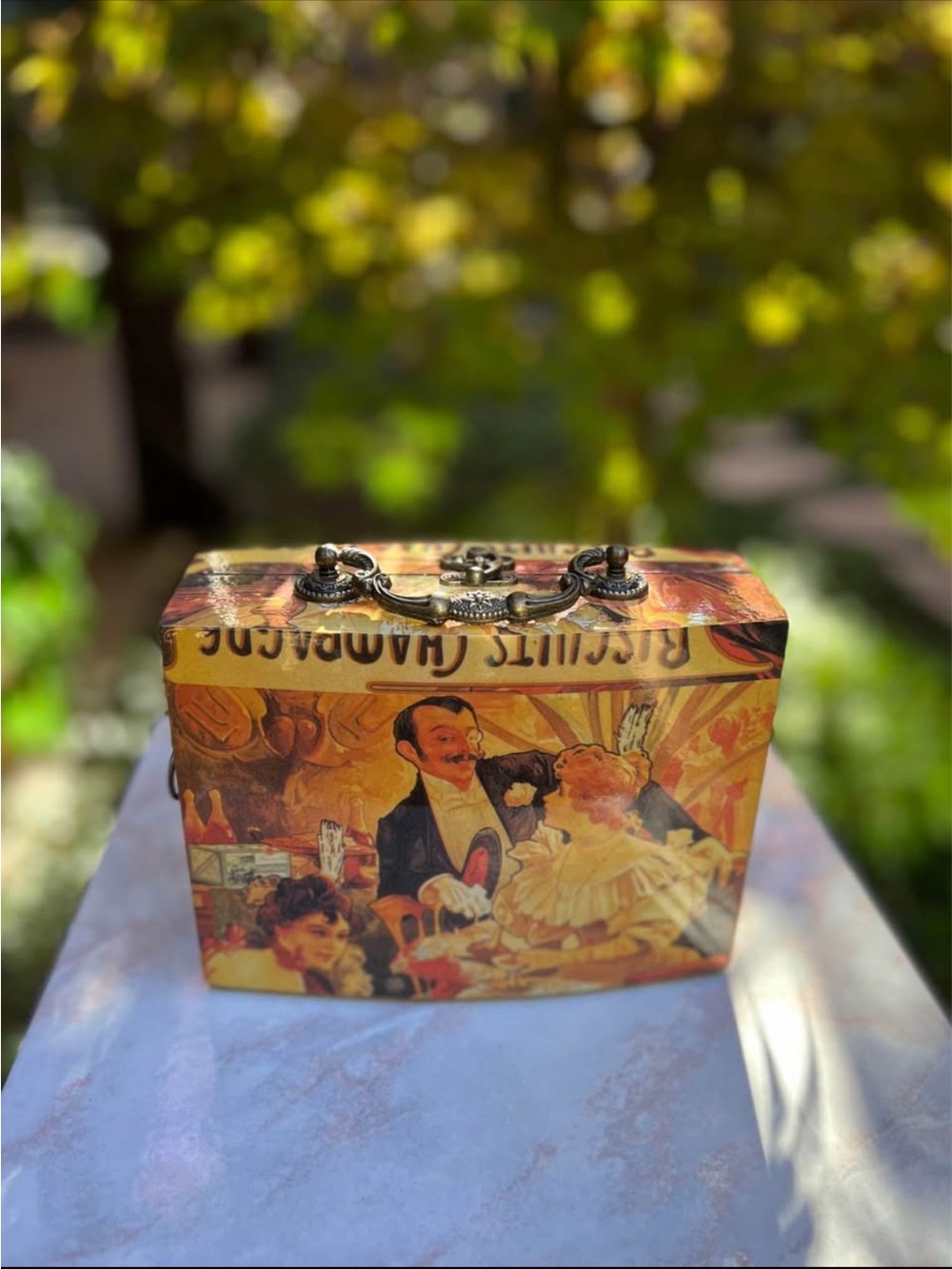 Vintage Style Floral Illustration Box Handbag in Yellow-Brown